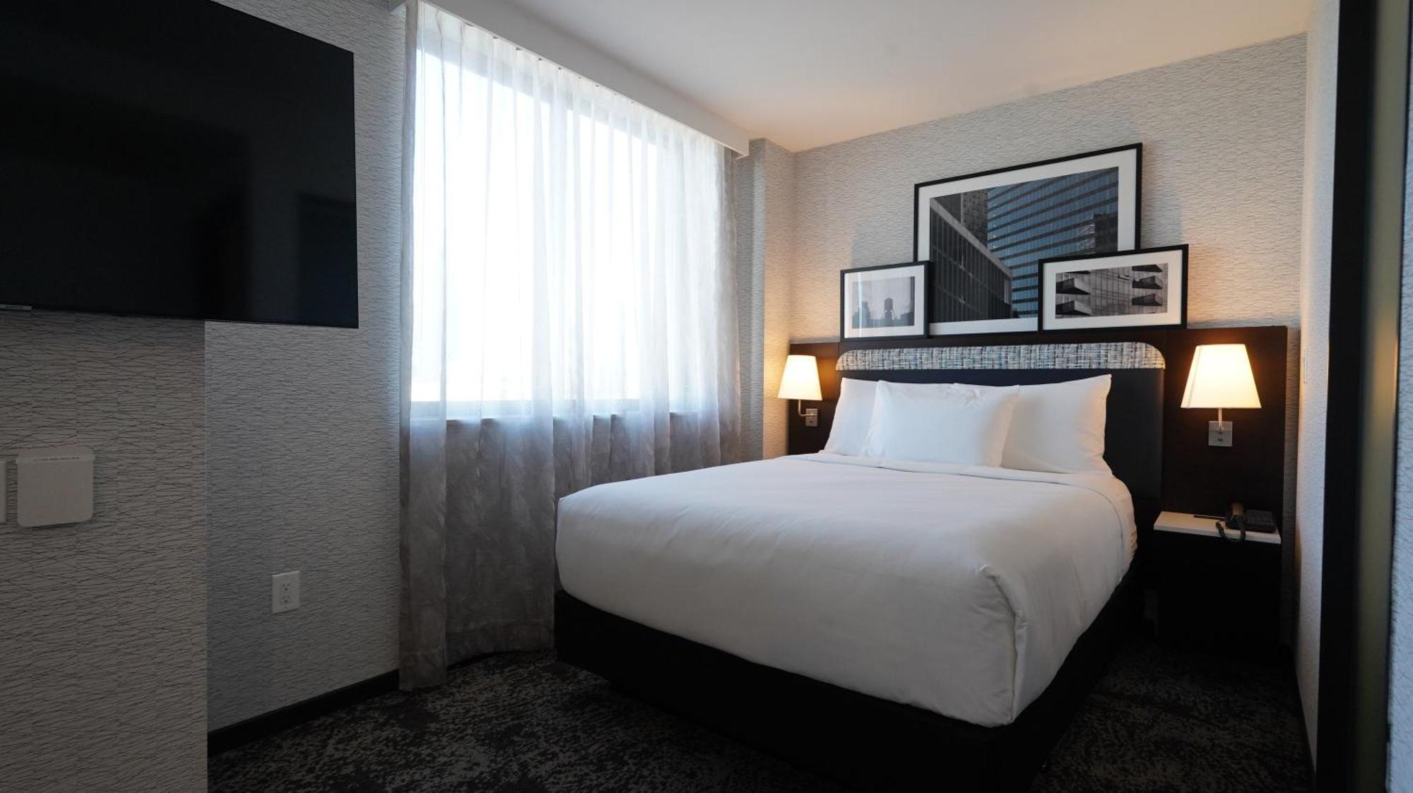 Doubletree By Hilton Long Island City, Ny New York Exterior photo