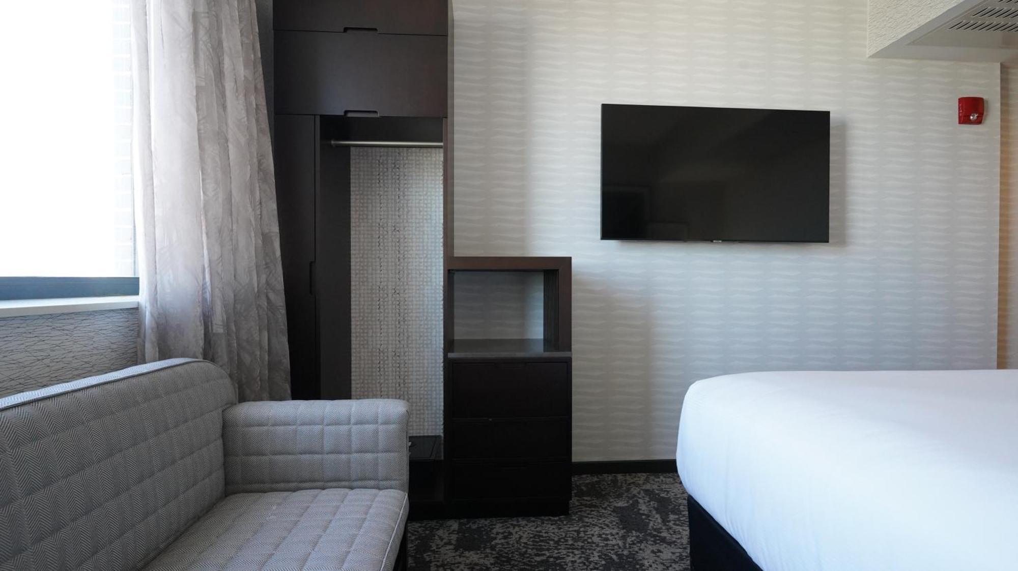 Doubletree By Hilton Long Island City, Ny New York Exterior photo
