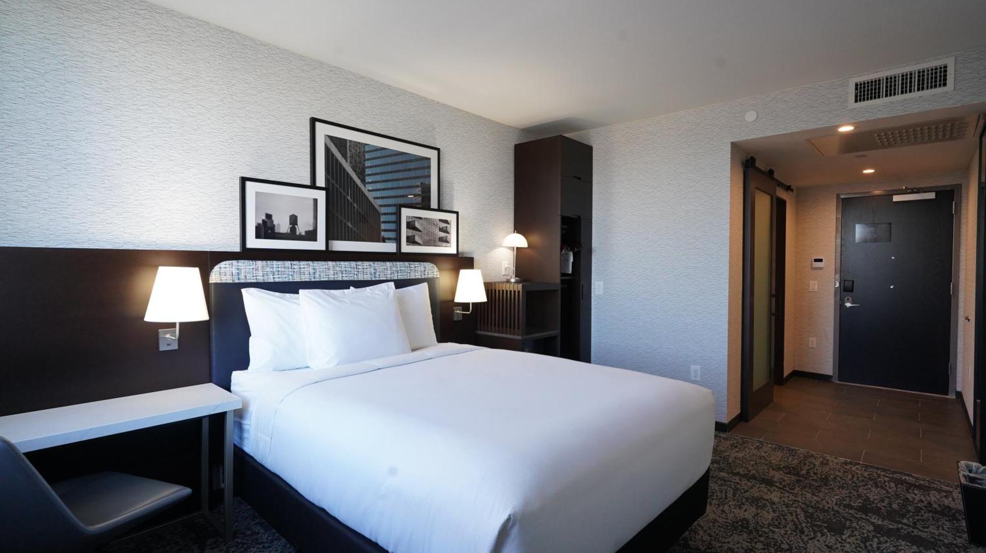 Doubletree By Hilton Long Island City, Ny New York Exterior photo