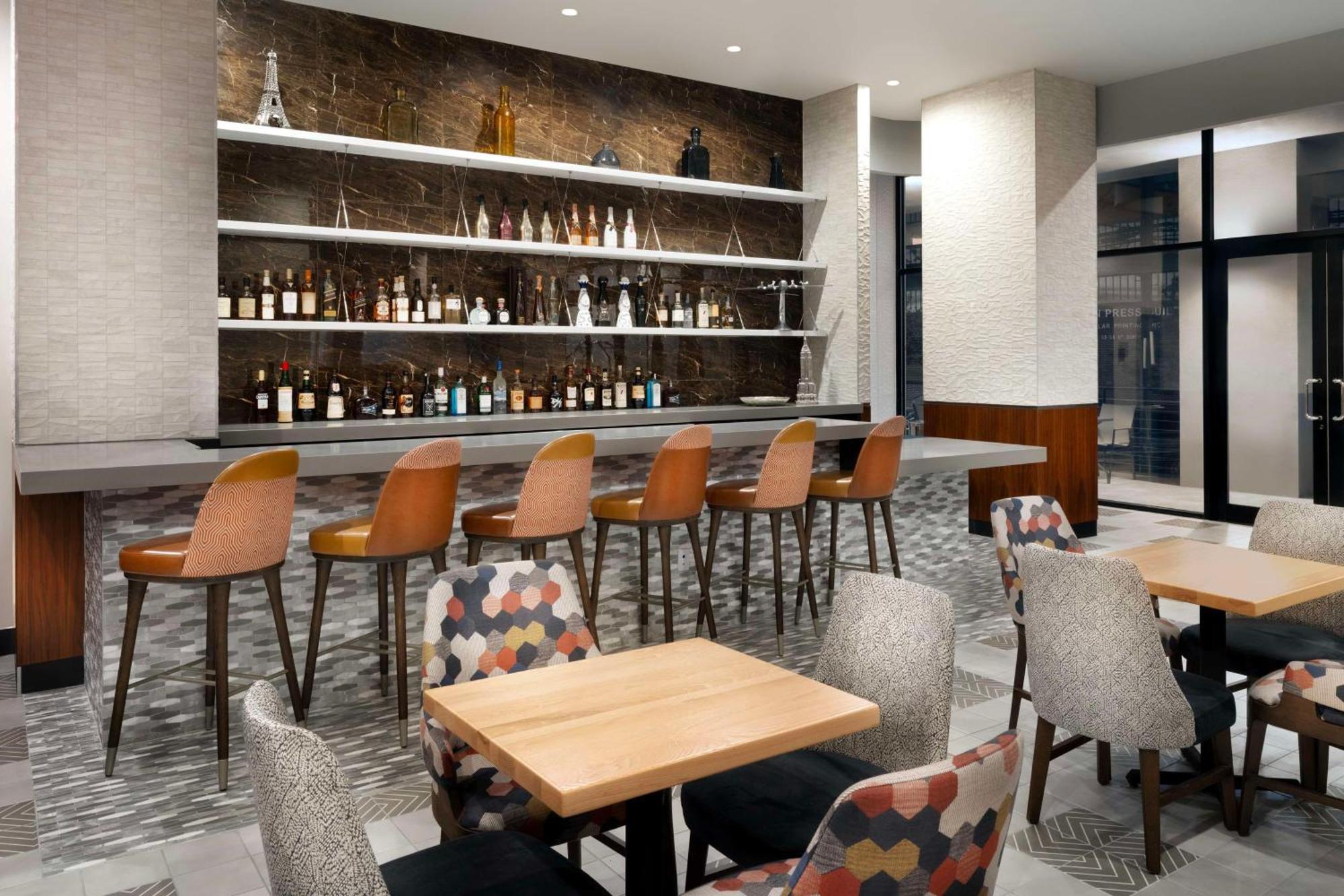 Doubletree By Hilton Long Island City, Ny New York Exterior photo