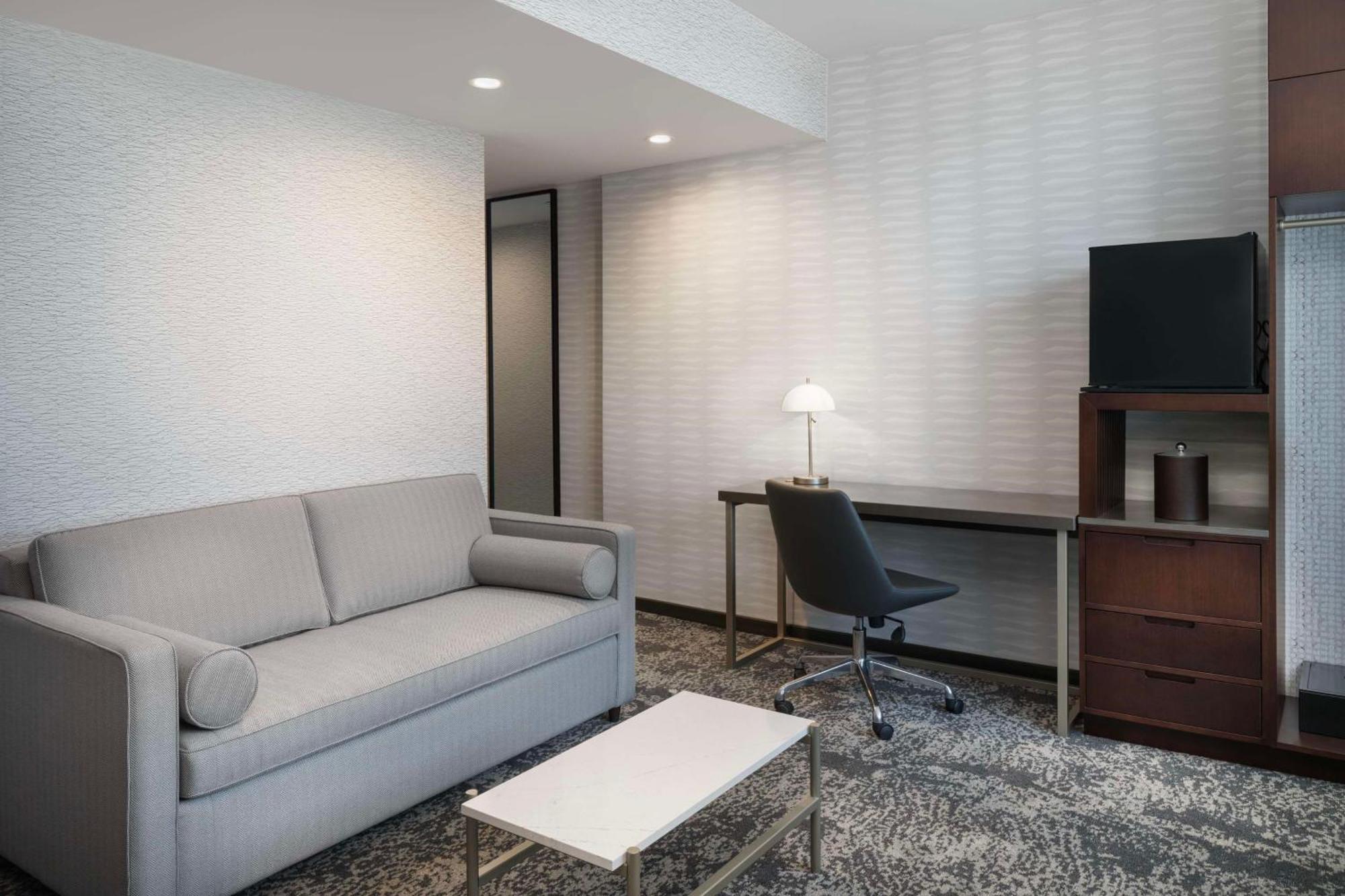 Doubletree By Hilton Long Island City, Ny New York Exterior photo