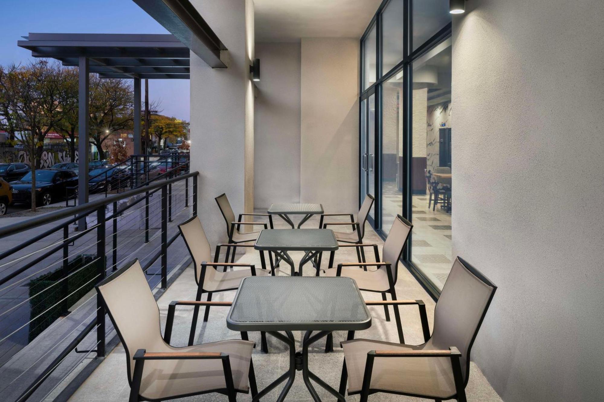 Doubletree By Hilton Long Island City, Ny New York Exterior photo