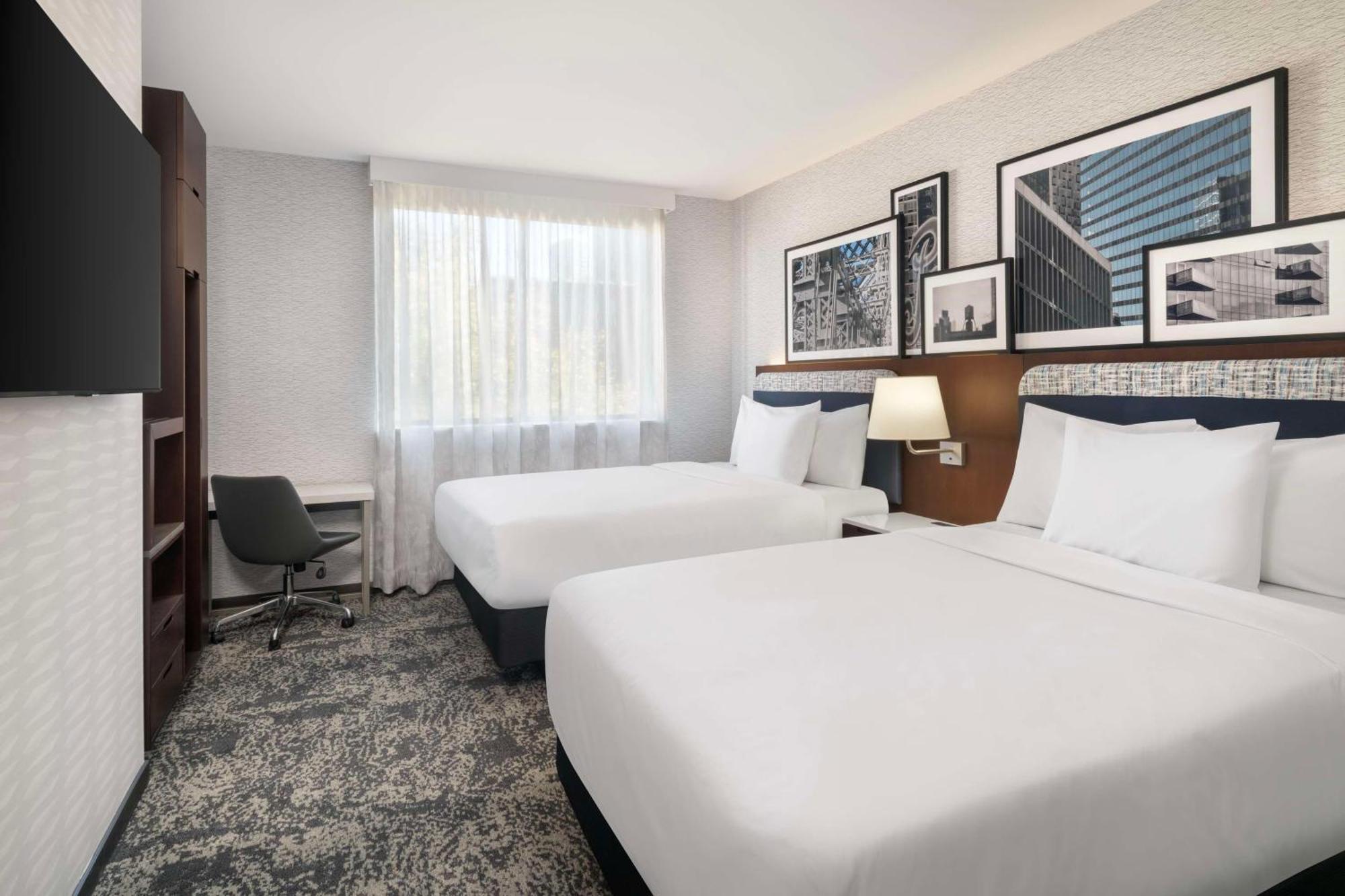 Doubletree By Hilton Long Island City, Ny New York Exterior photo