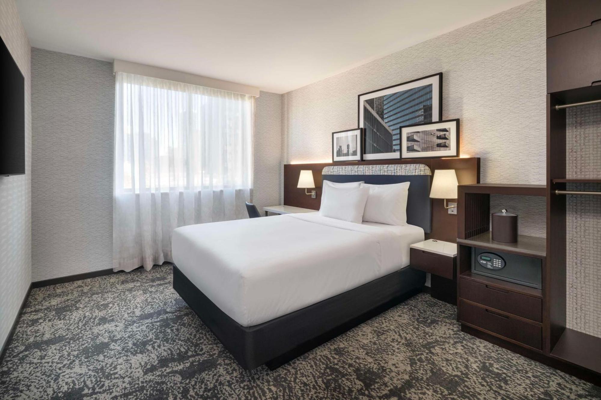 Doubletree By Hilton Long Island City, Ny New York Exterior photo