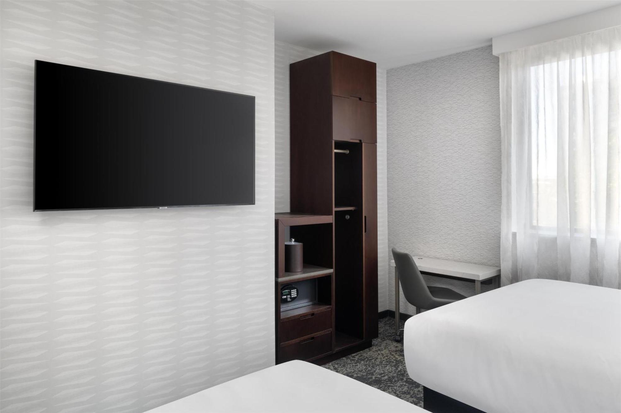 Doubletree By Hilton Long Island City, Ny New York Exterior photo